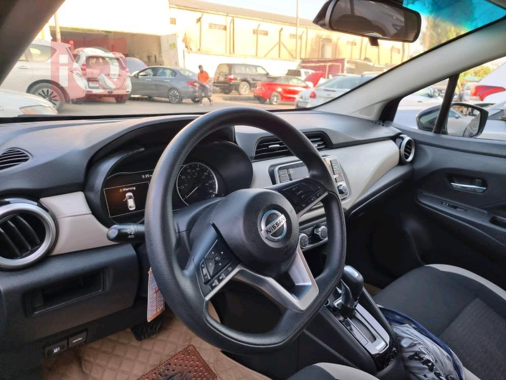 Nissan Versa
